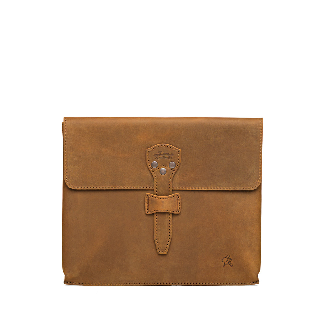 14" Document Holder in Tobacco, front view with flap and riveted tab closure